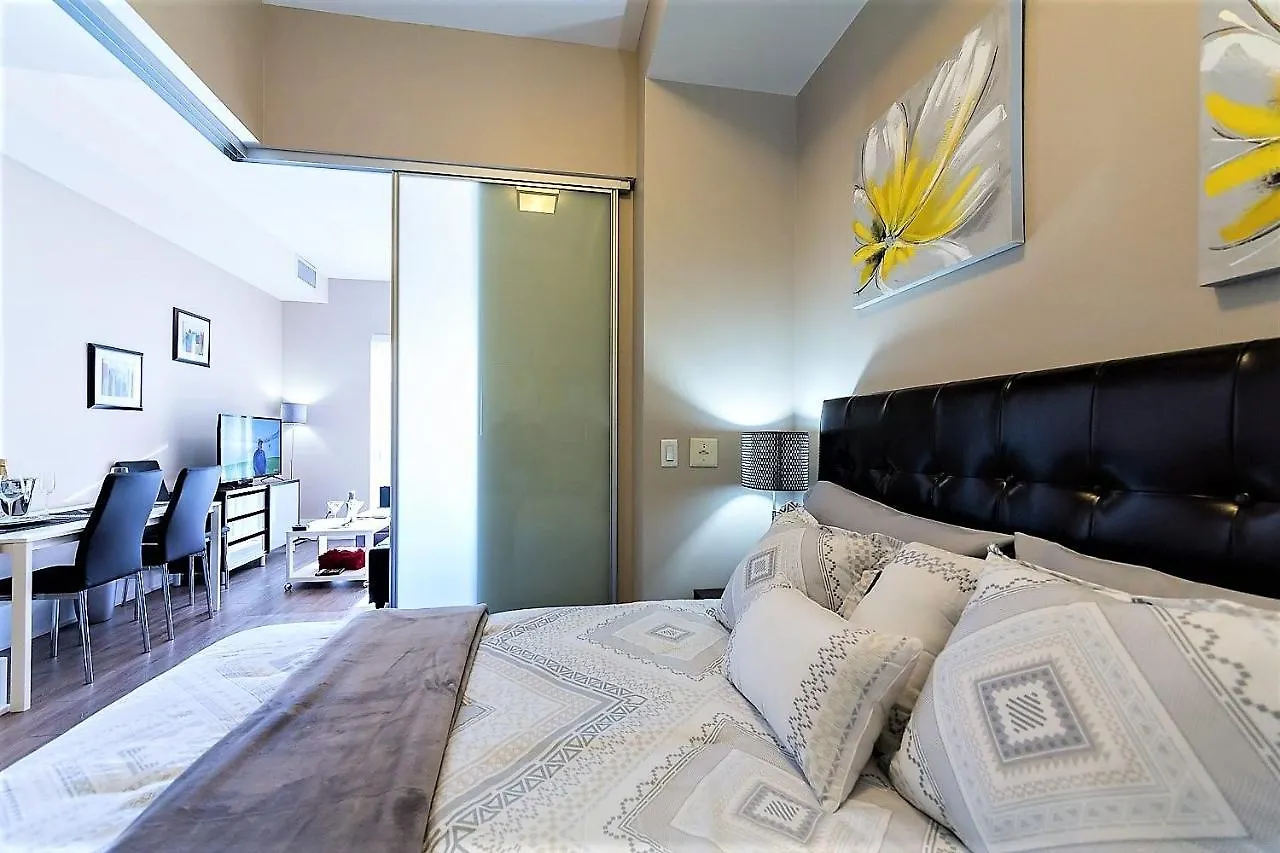 Upscale Suite At Cn Tower, Metro Convention & Rogers Centre Toronto Apartment